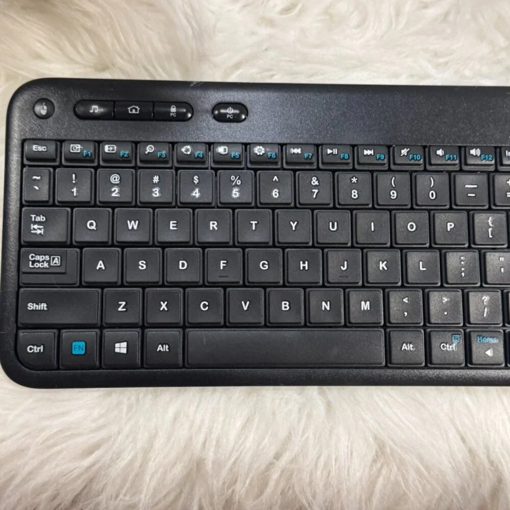 Logitech K400r Wireless Keyboard w/ Built-In Touchpad – Black